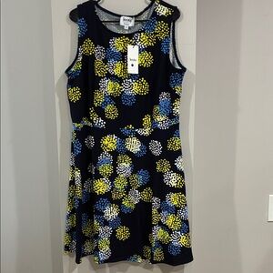 Leota NWT Floral Pop Of Spring Sleeveless Dress - Black, Blue, Yellow